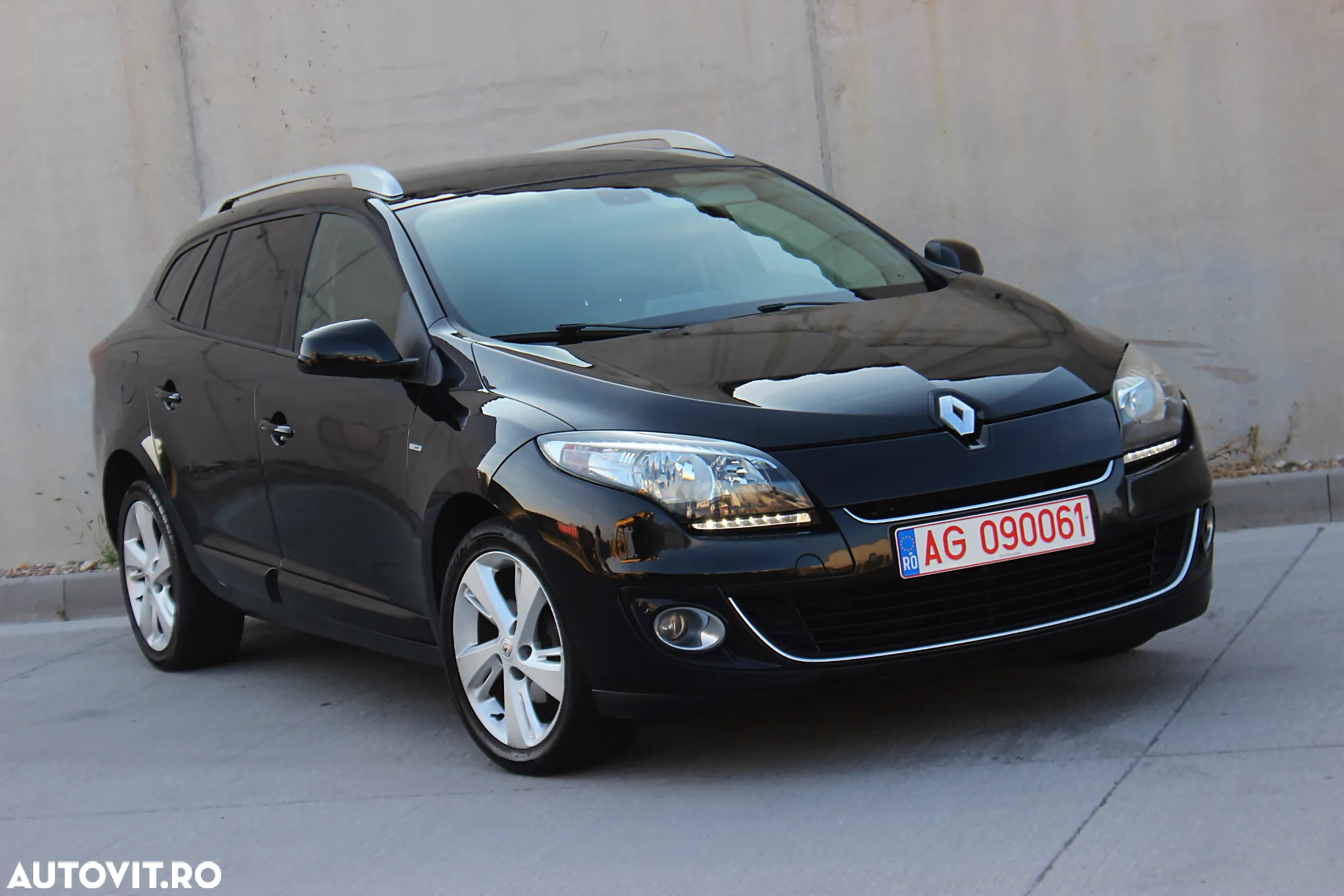 Renault Megane ENERGY dCi 110 Start & Stop Bose Edition - 10