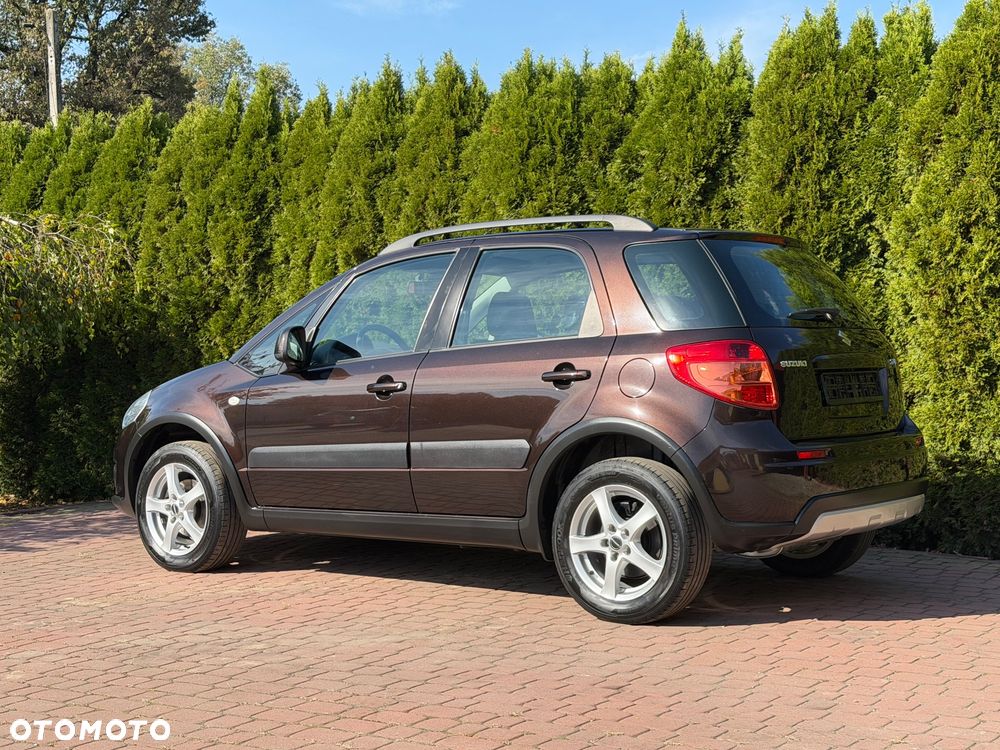 Suzuki SX4 1.6 VVT 4x4 Style - 15