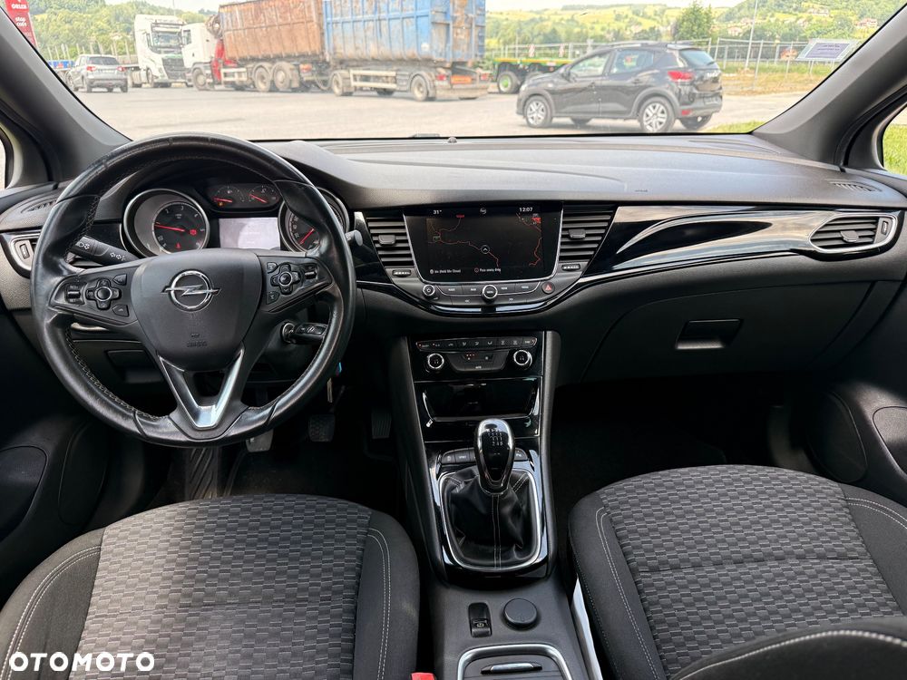 Opel Astra 1.6 BiTrb D (CDTI) Start/Stop Business - 11