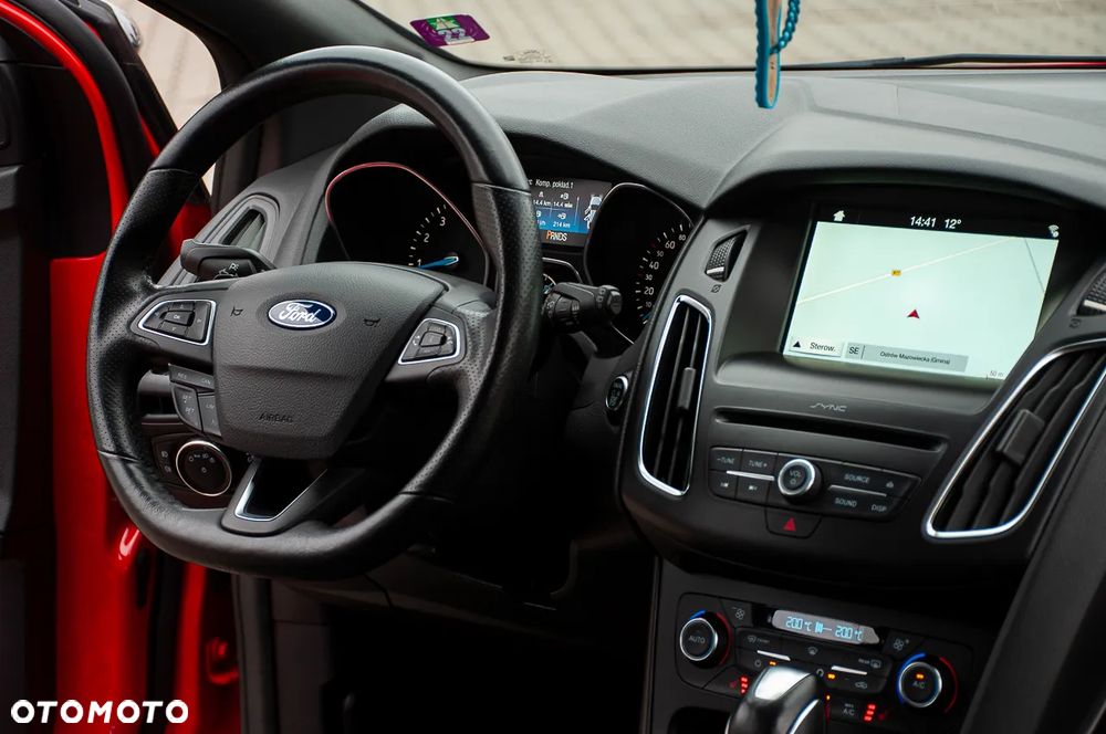 Ford Focus 1.5 EcoBoost Start-Stopp-System ST-LINE - 19