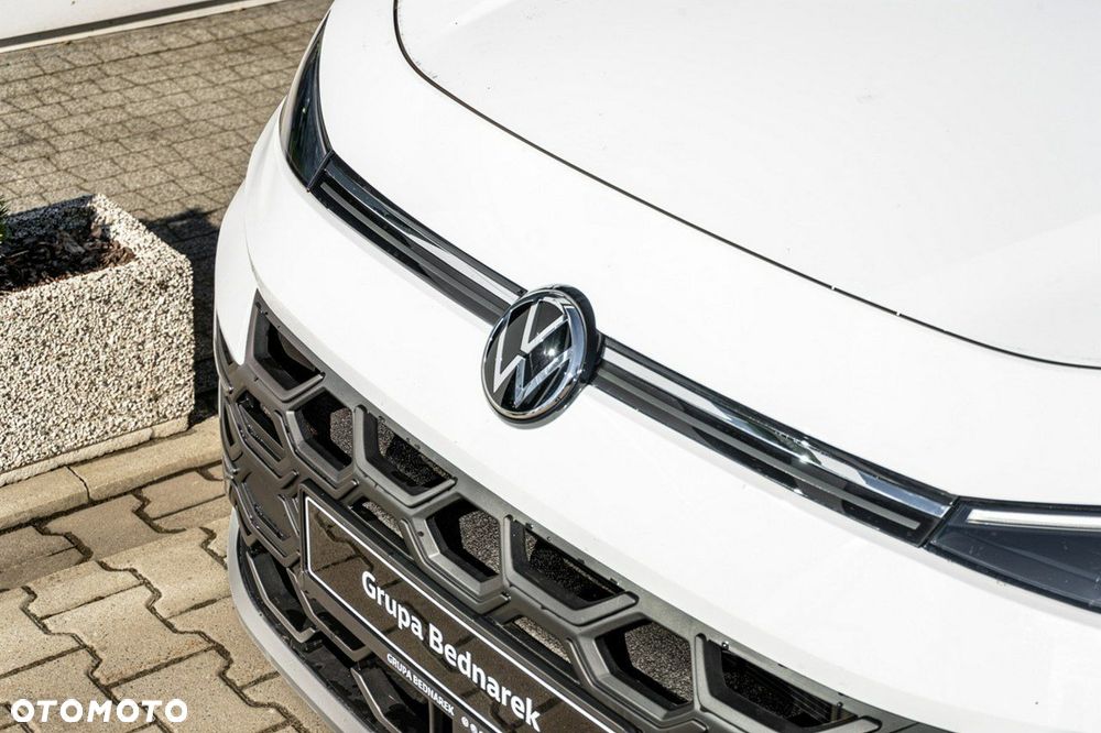 Volkswagen T-Roc - 8