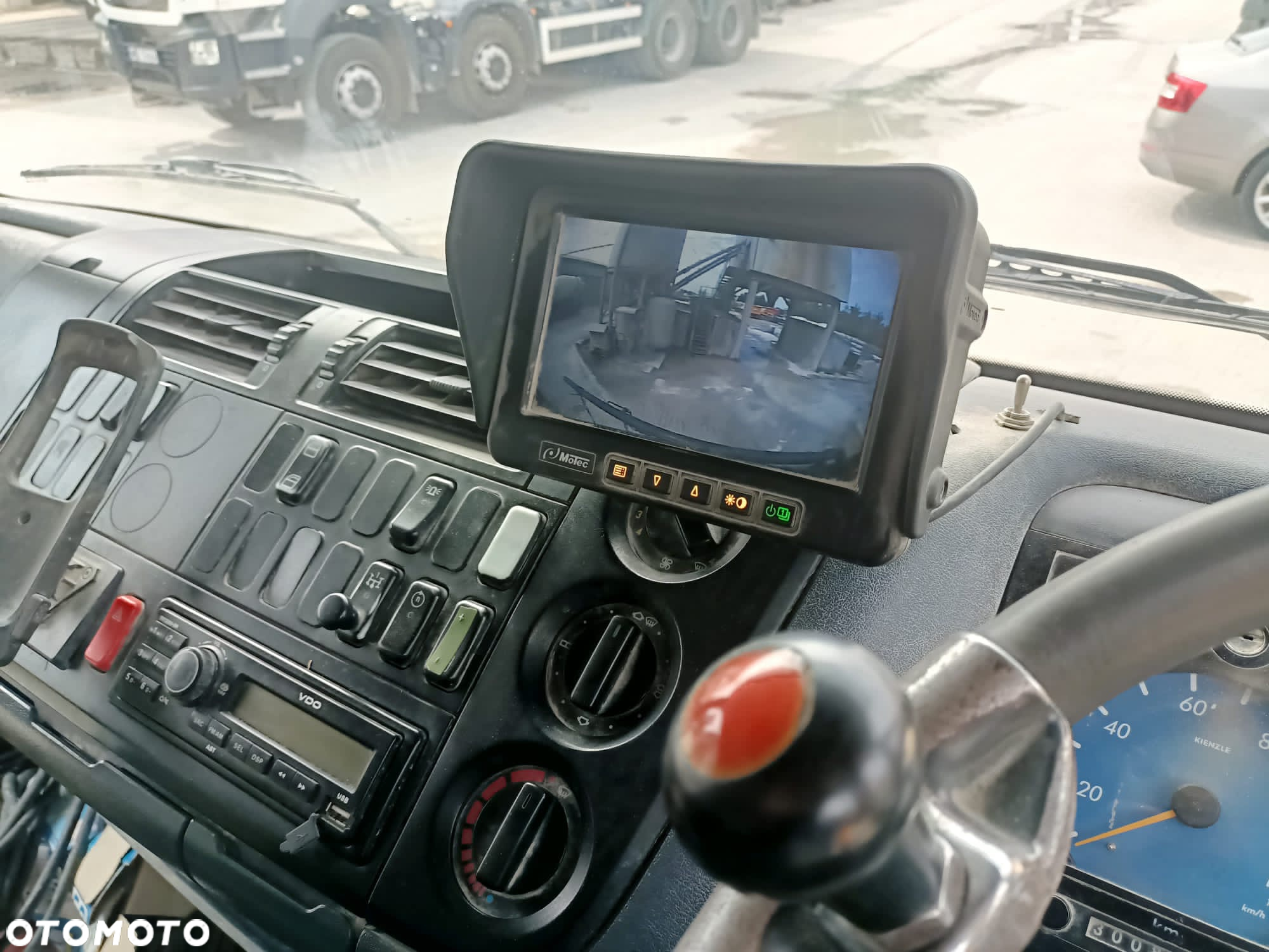 Mercedes-Benz ATEGO - 4