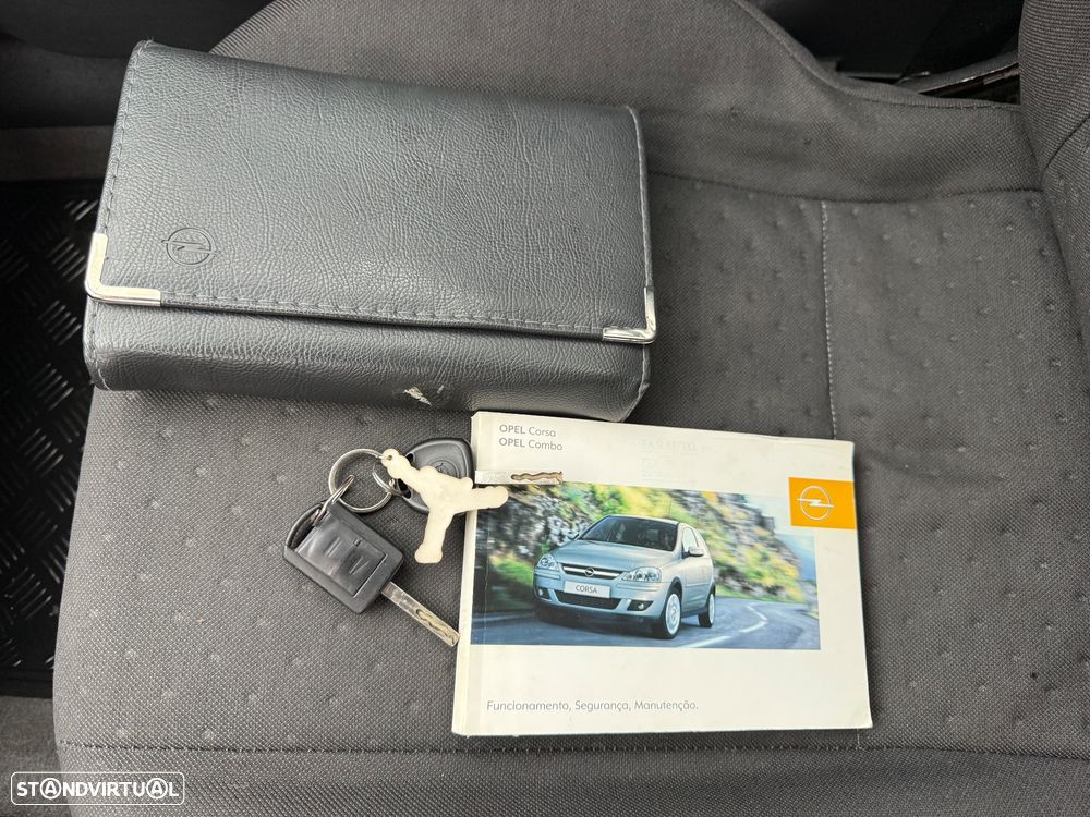 Opel Corsa 1.2 16V Confort - 24