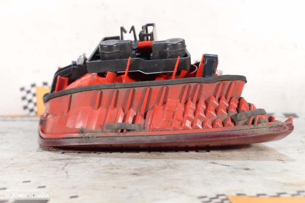 Farolim Direito Audi A6 Avant (4F5, C6)  4F9945094b / 89037748 / Mala - 6