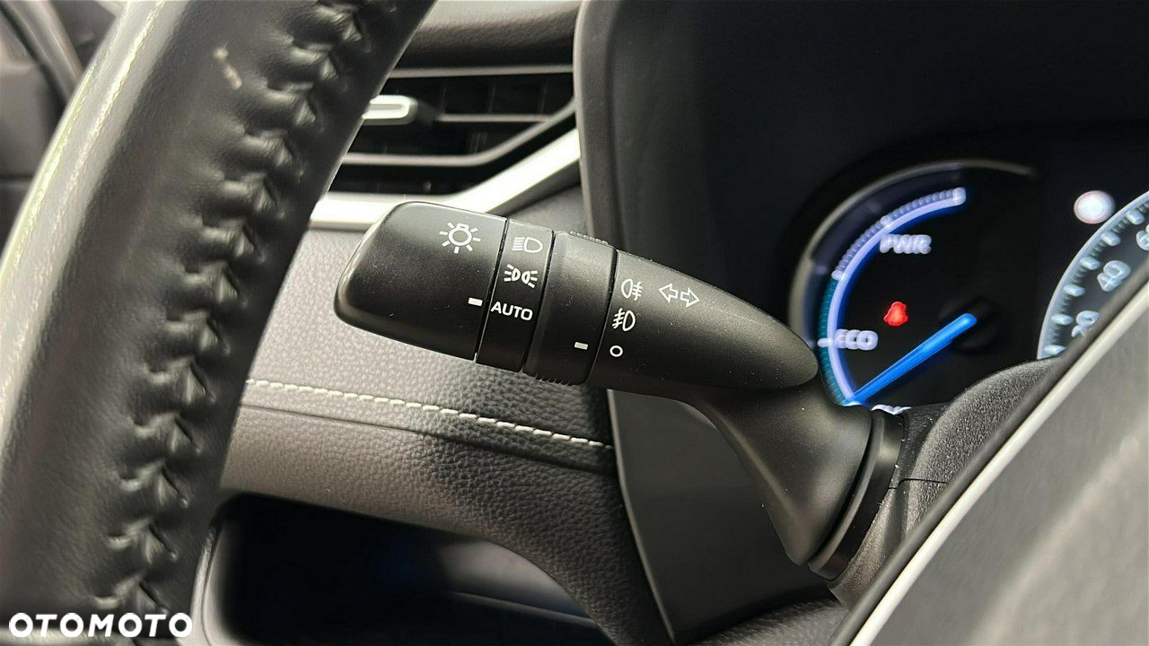 Toyota RAV4 - 26