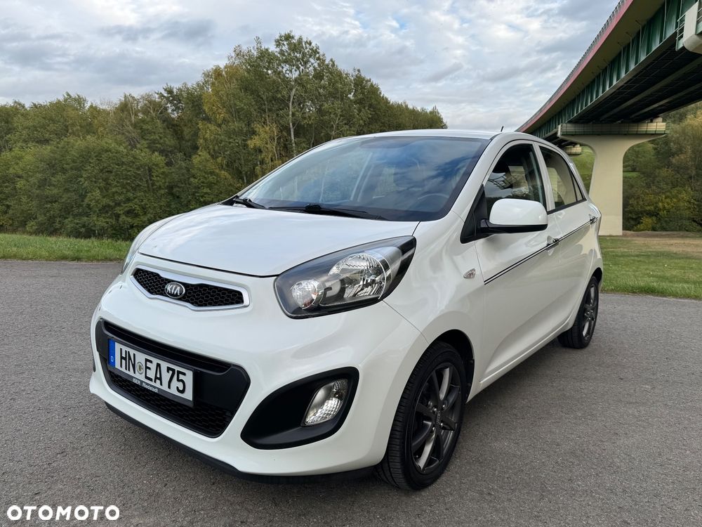 Kia Picanto 1.0 Fifa World Cup Edition - 17