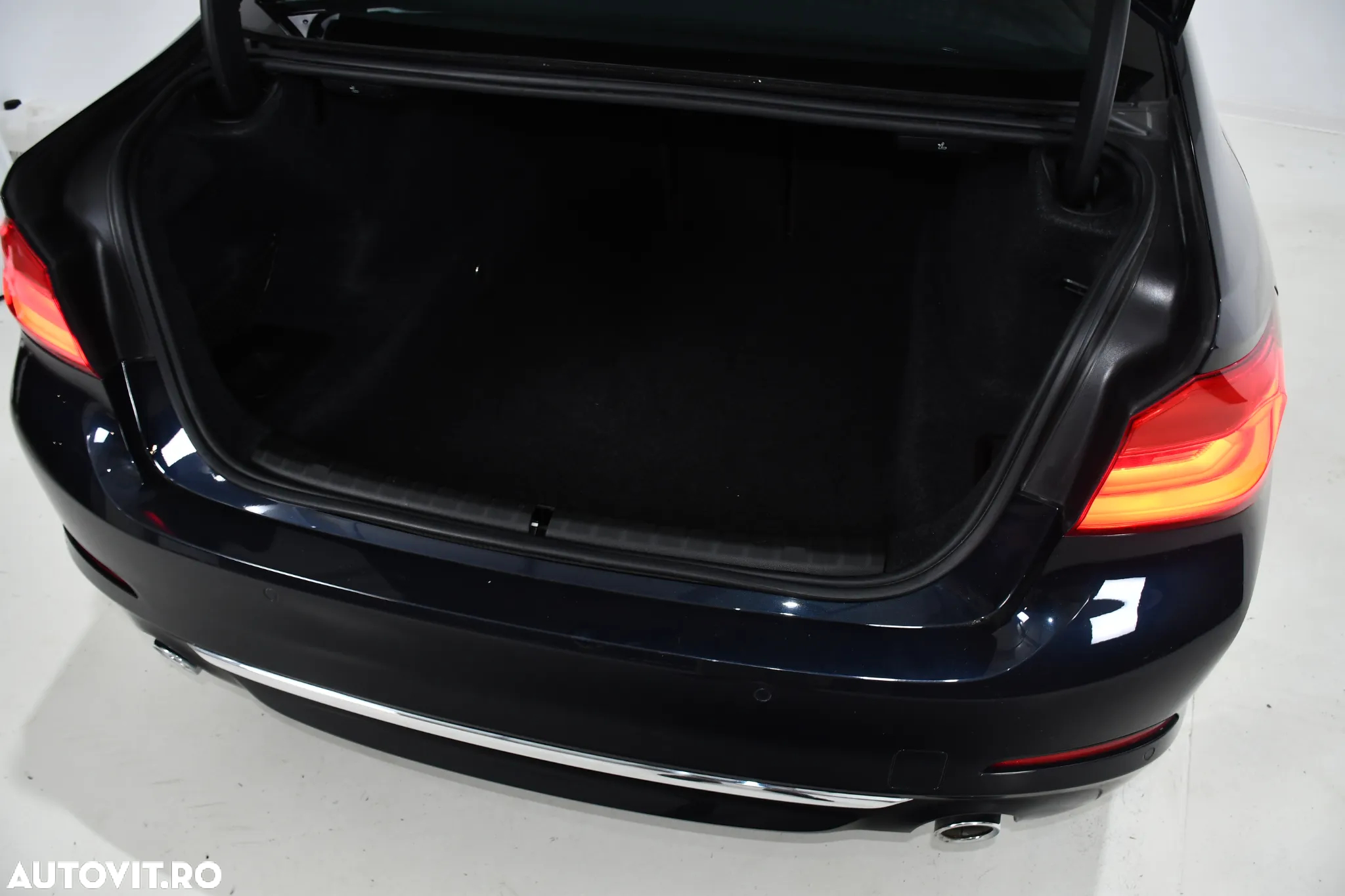 BMW Seria 5 - 32