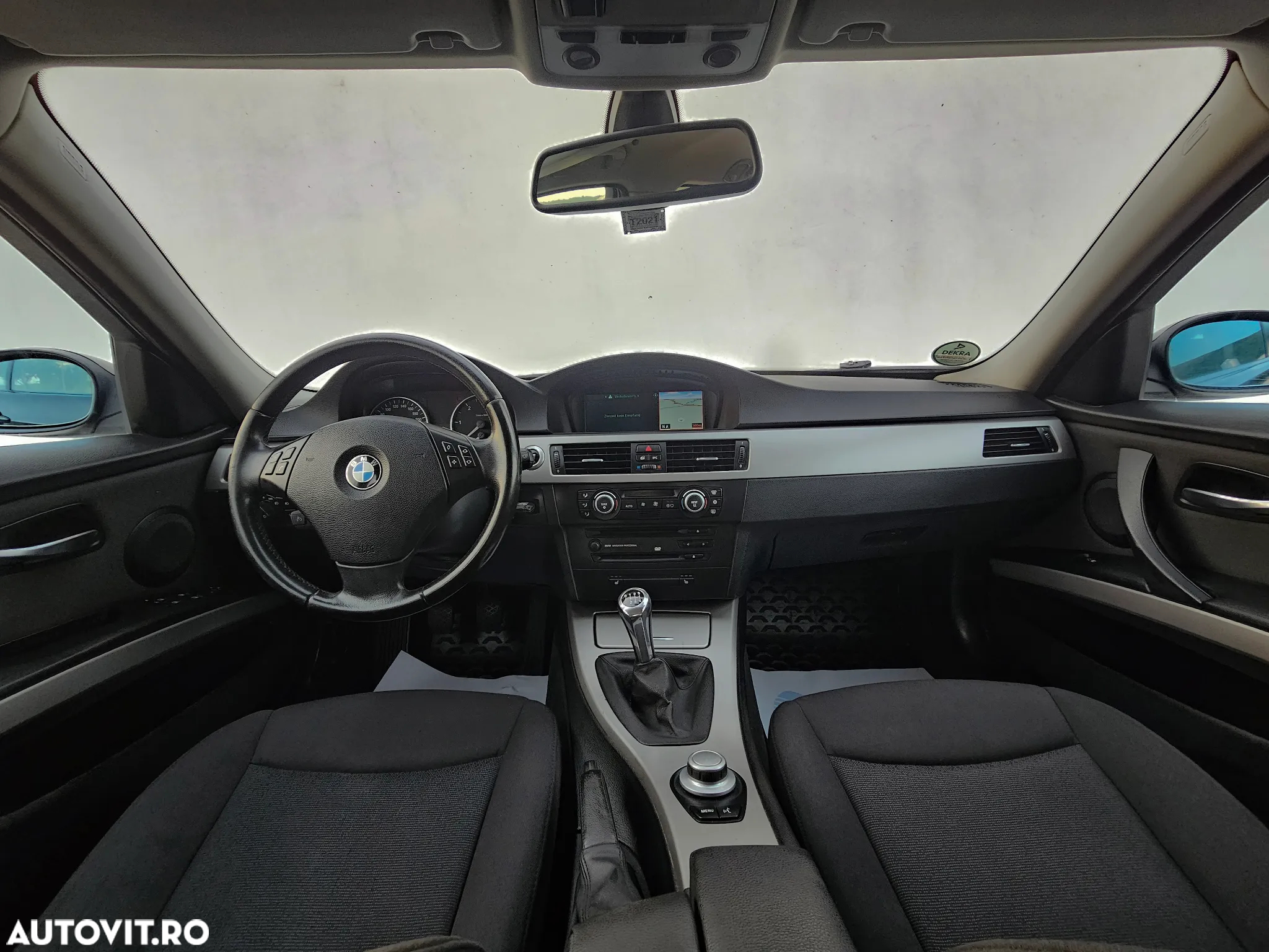 BMW Seria 3 320d DPF Touring - 22