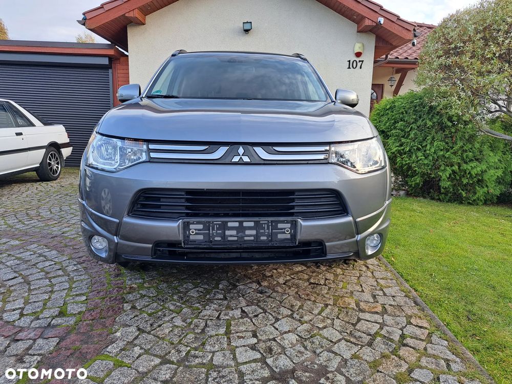 Mitsubishi Outlander 2.2 DI-D 2WD Plus - 9