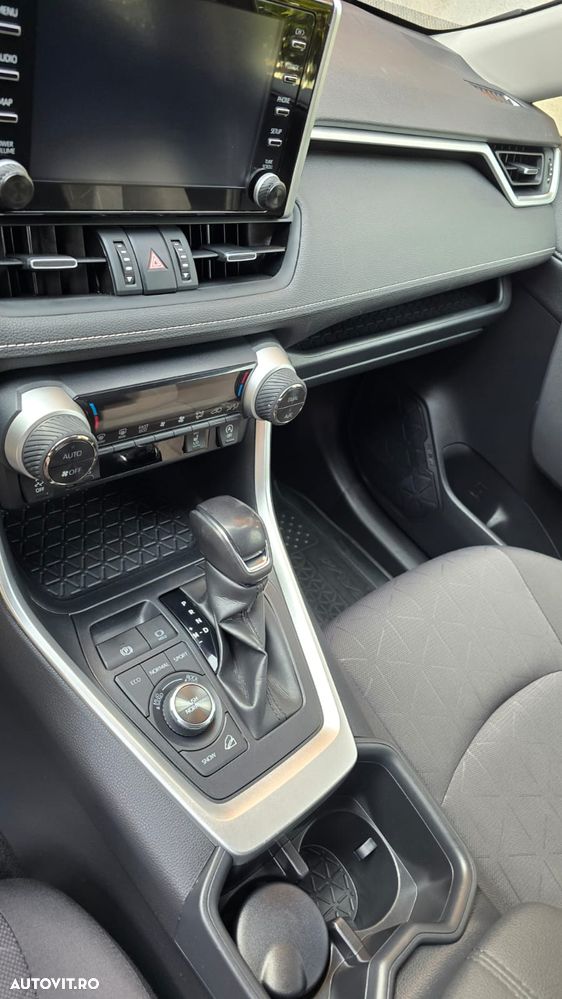 Toyota RAV4 2.0P CVT AWD Dynamic - 13