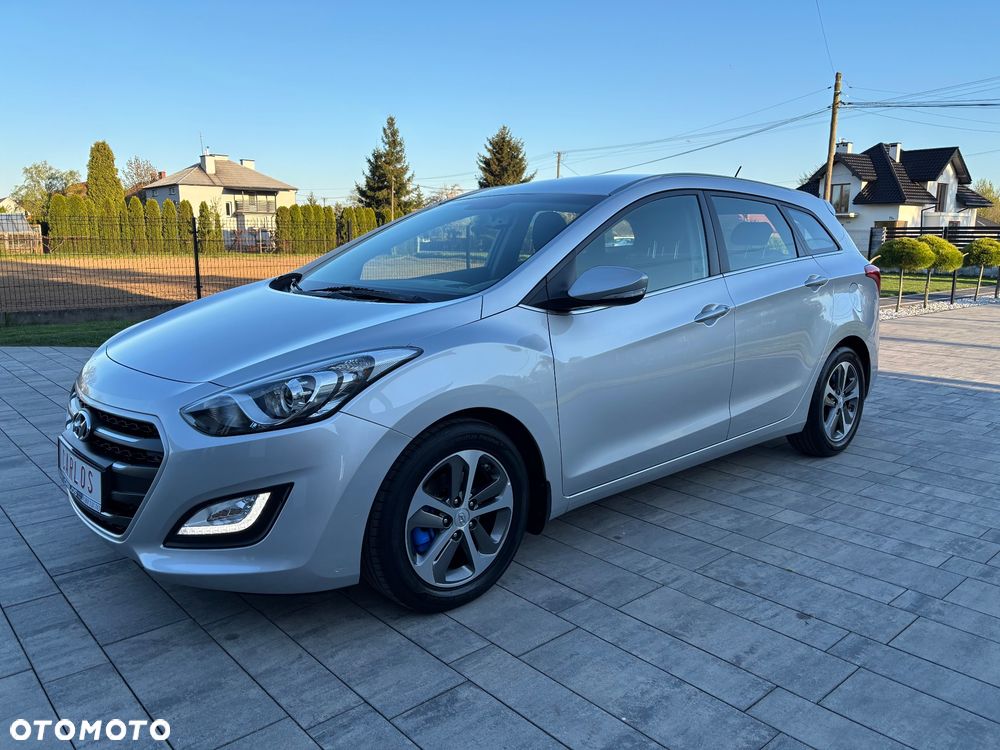 Hyundai i30 blue Kombi 1.6 GDi YES Silver - 2
