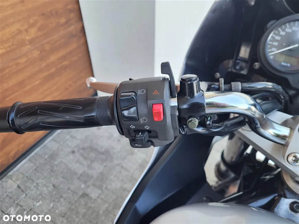 Yamaha FZS - 13