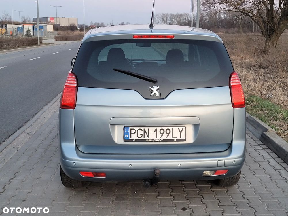 Peugeot 5008 HDI FAP 150 Family Plus - 4