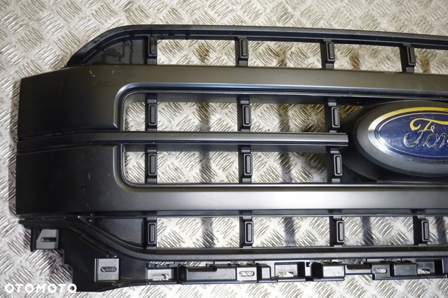 FORD F150 LARIAT SPORT 2021 - 2023 Atrapa Przód Grill Emblemat USA - 3