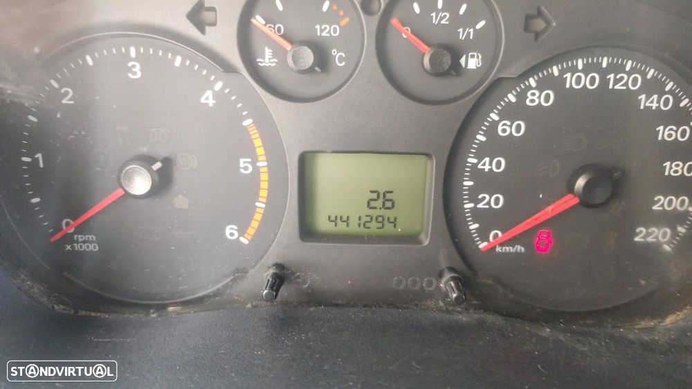 Ford Transit 350L – 7 Lugares – Caixa Aberta - 18