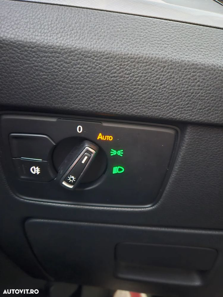 Volkswagen Passat Variant 2.0 TDI DSG Comfortline - 13