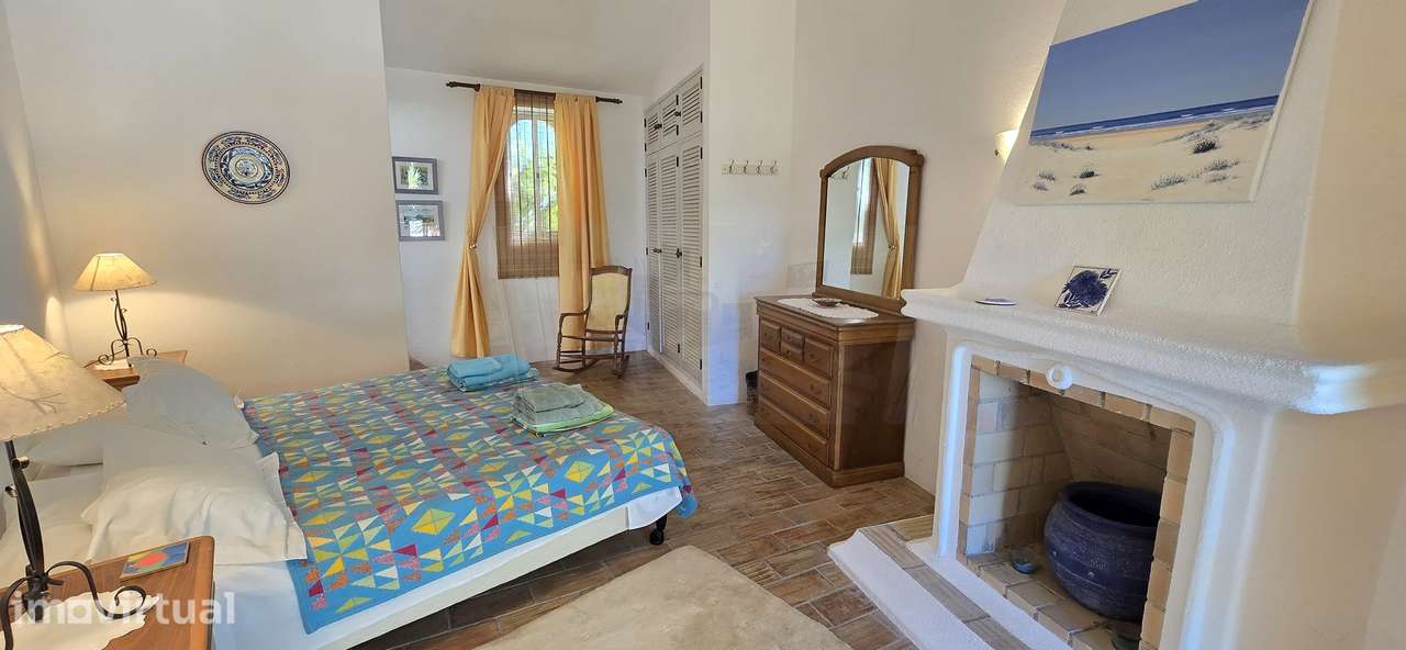 Algarve, Carvoeiro, Moradia T3+1 com vista mar, piscina e garagem à ve - Grande imagem: 5/57