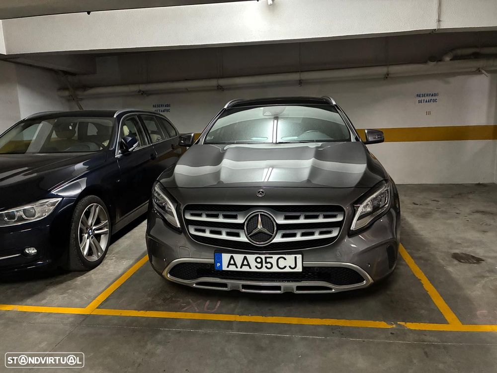 Mercedes-Benz GLA 250 4Matic 7G-DCT Style - 20