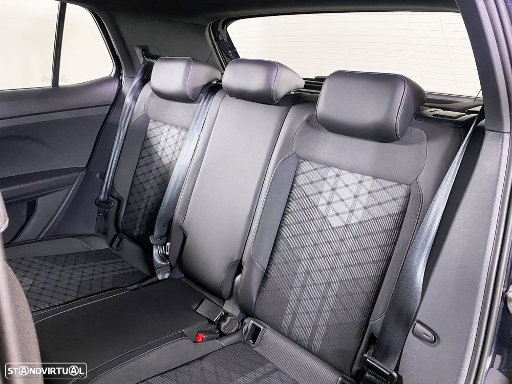VW T-Cross - 16