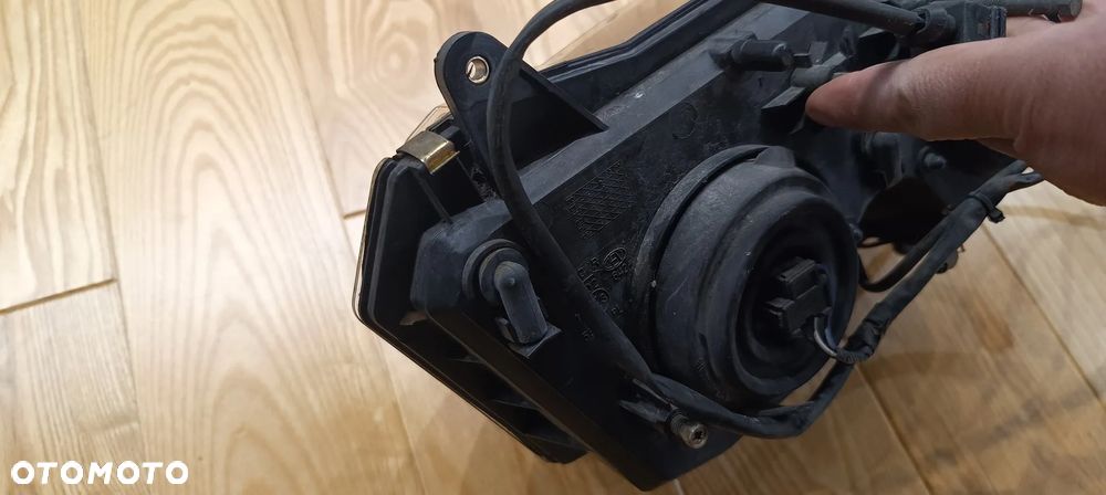 APRILIA ETV CAPONORD 1000 REFLEKTOR LAMPA  2004 - 12