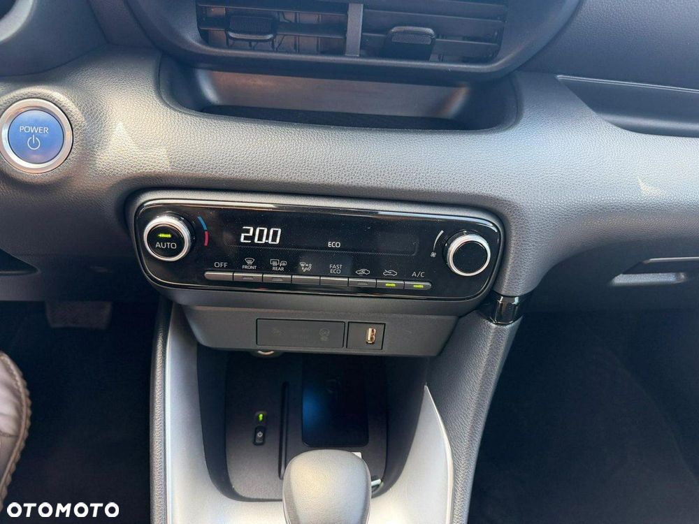 Toyota Yaris - 21