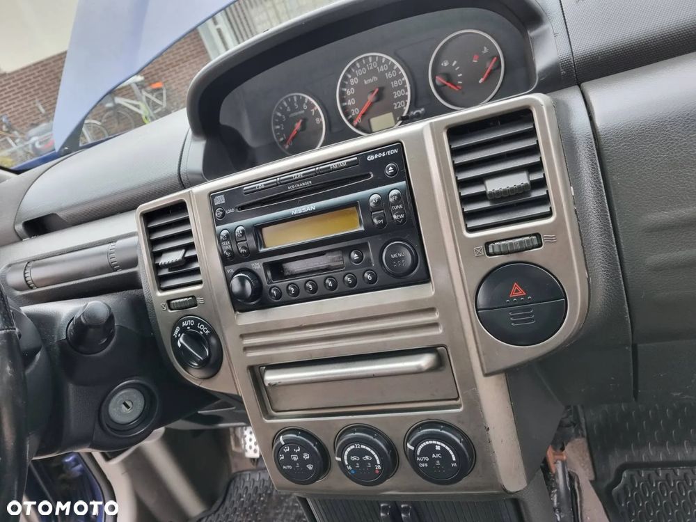 Nissan X-Trail 2.5 Elegance - 16