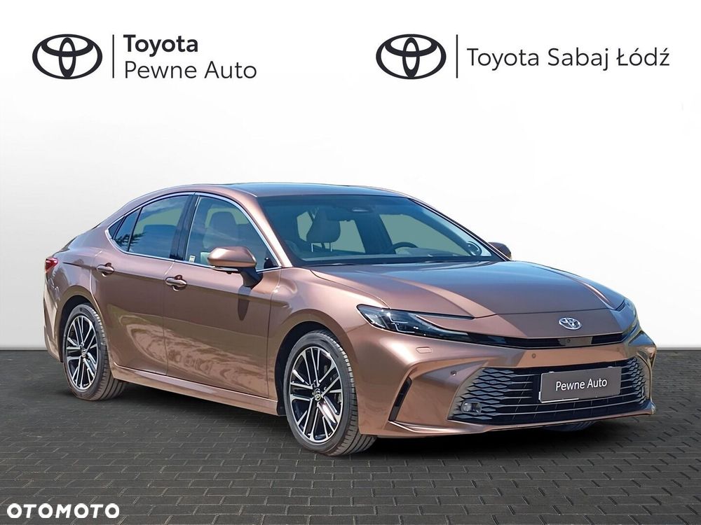 Toyota Camry - 6
