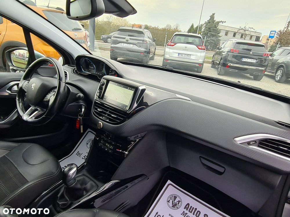 Peugeot 2008 1.2 Pure Tech GPF Allure S&S - 30