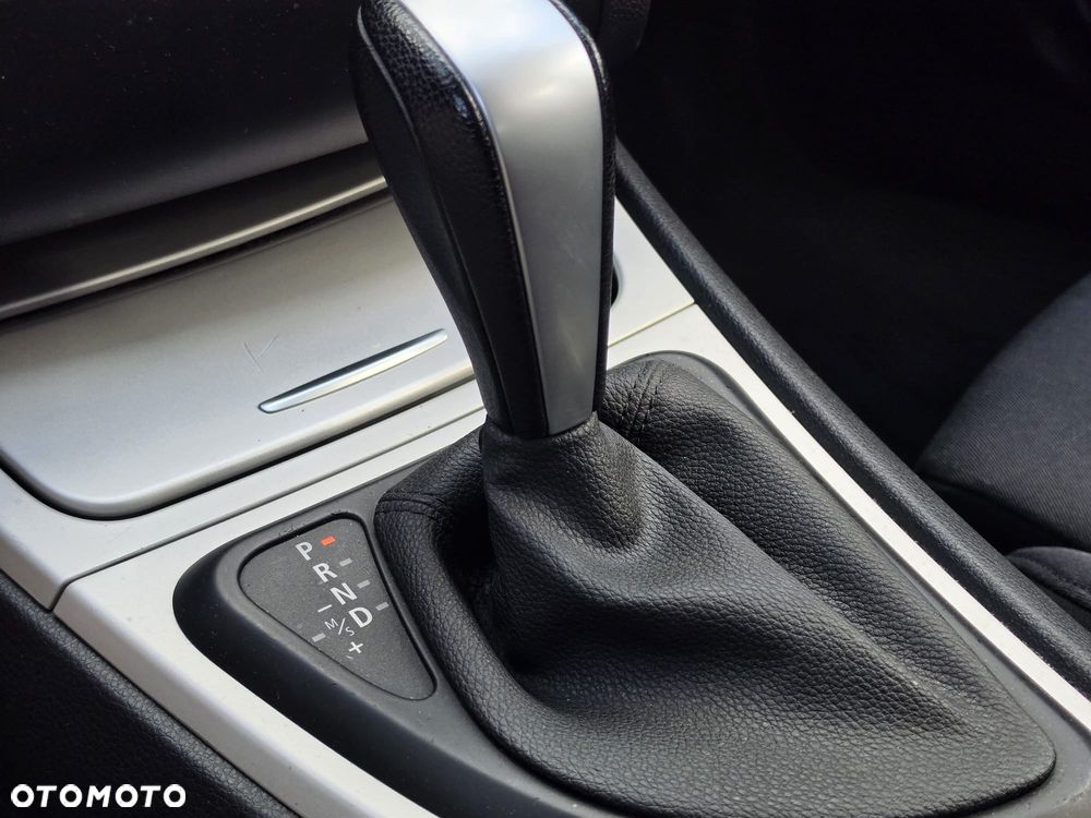 BMW Seria 1 118d - 14