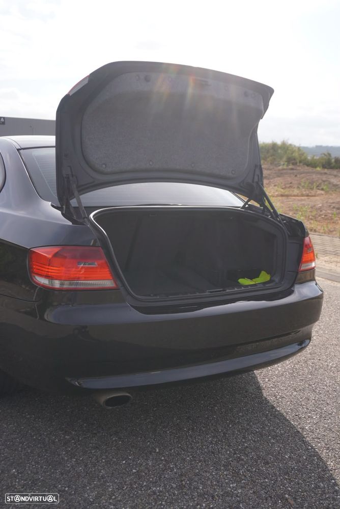 BMW 320 d Coupe - 10