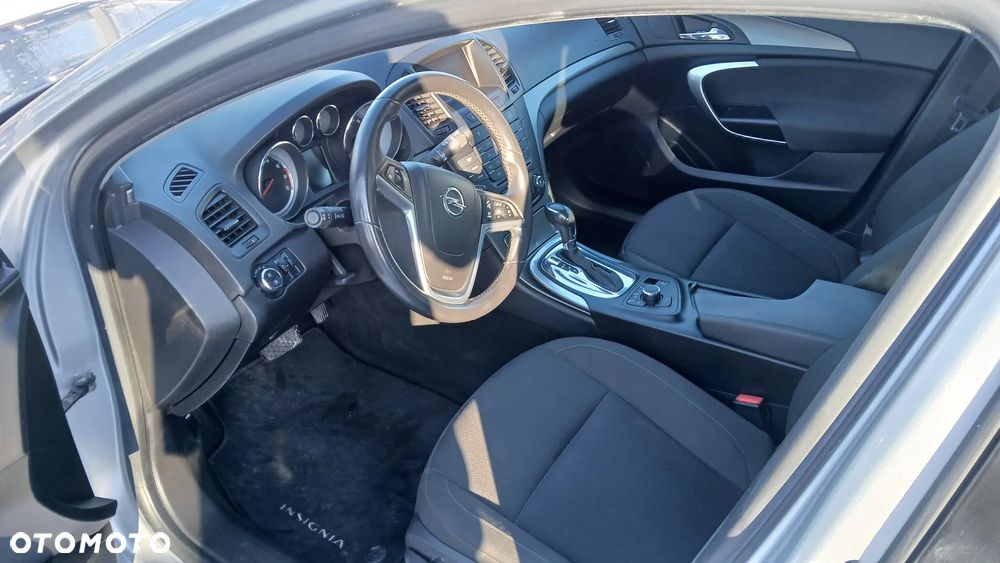 Opel Insignia 2.0 Turbo Automatik Design Edition - 9