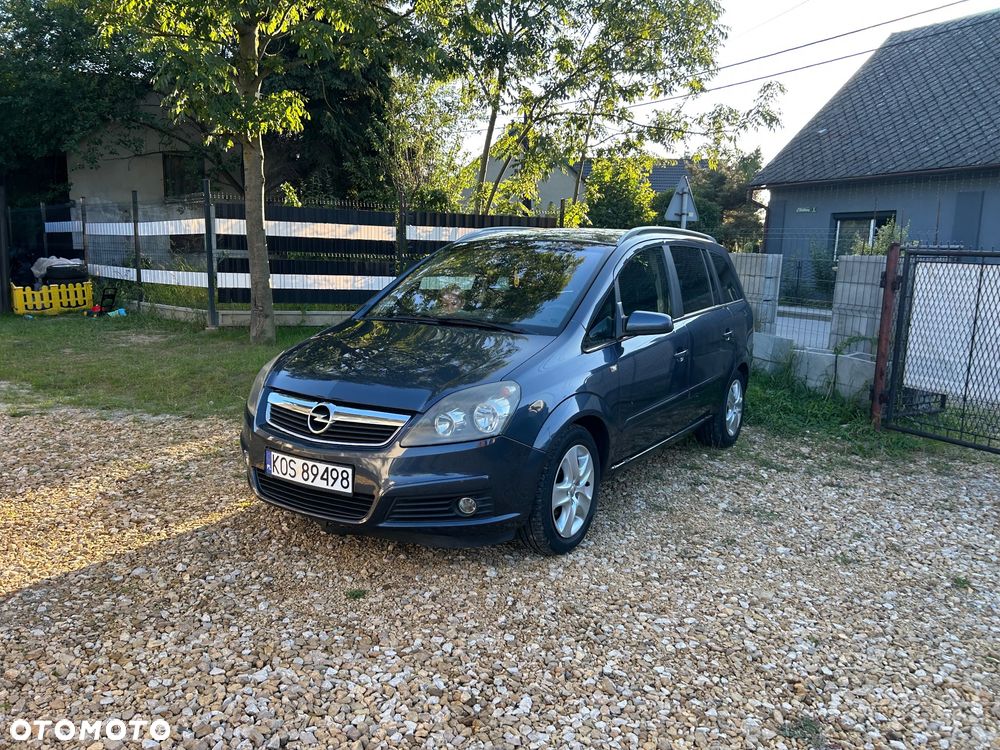 Opel Zafira 1.8 Cosmo - 25