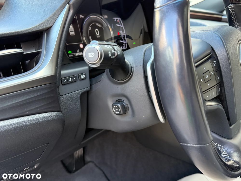 Lexus ES 300h Prestige - 23
