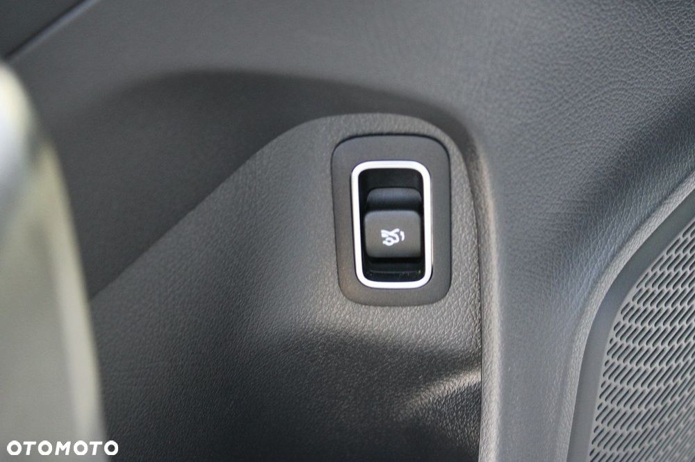 Mercedes-Benz CLA - 18