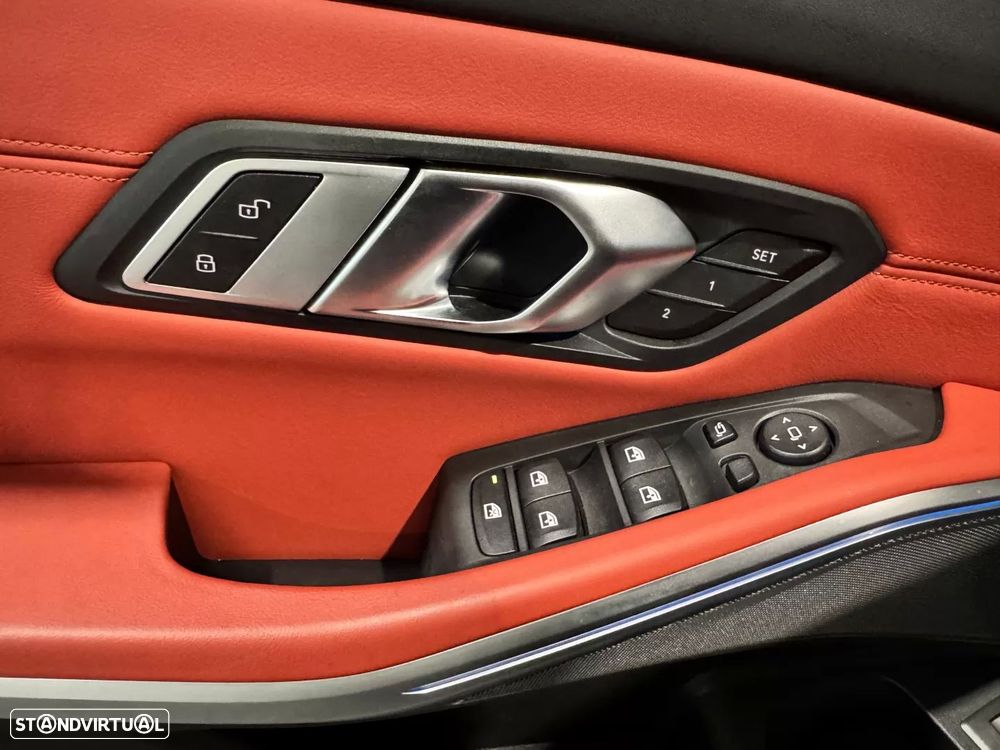 BMW M3 Competition xDrive Pack 50 anos M - 36