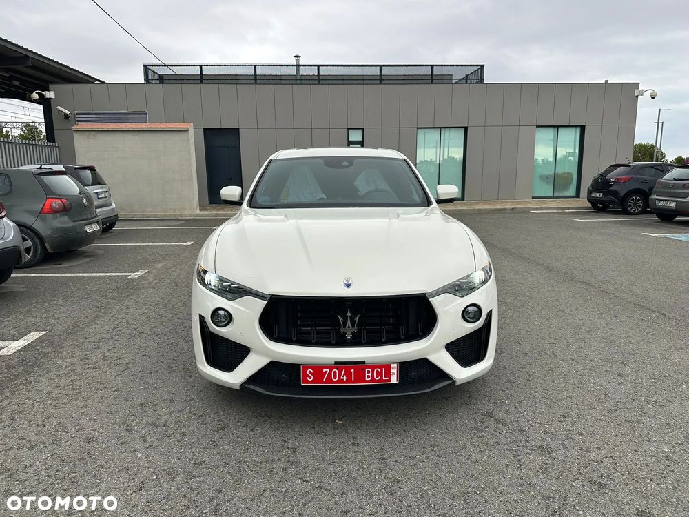 Maserati Levante Trofeo - 4
