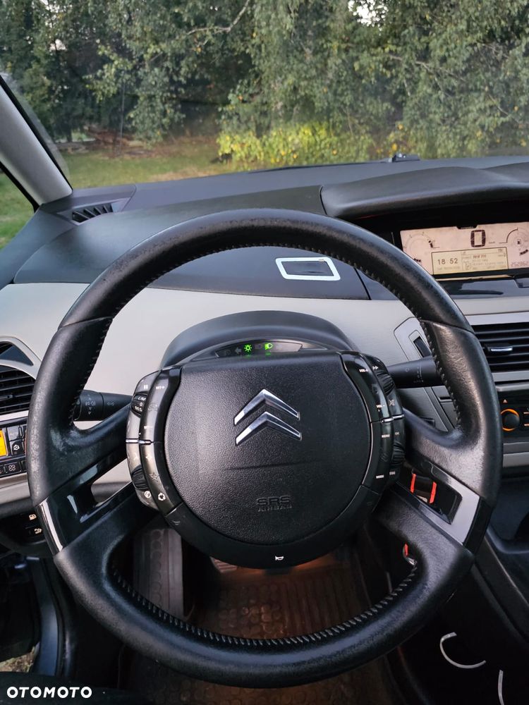 Citroën C4 Grand Picasso 1.6 HDi X - 18