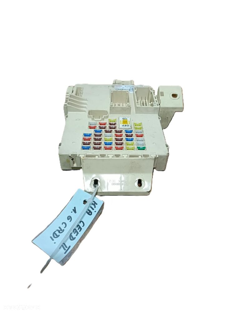 KIA CEED II 2 12-18 1,6 CRDI SKRZYNKA BEZPIECZNIKÓW 91950-A2011 * - 2