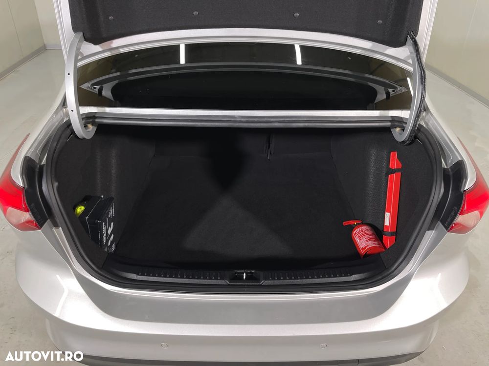 Ford Focus 1.0 EcoBoost Connected - 13