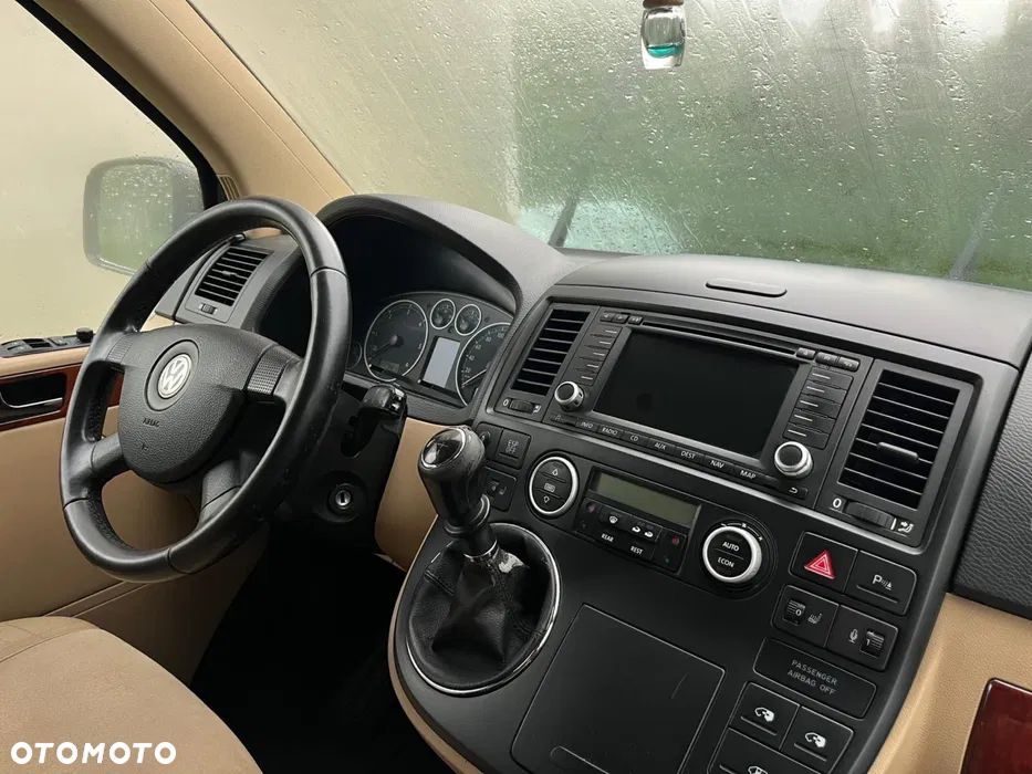 Volkswagen Multivan L1 Business - 2