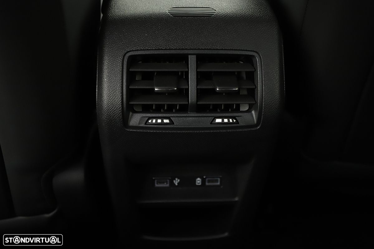 Peugeot 308 1.2 PureTech GT Pack EAT8 - 23