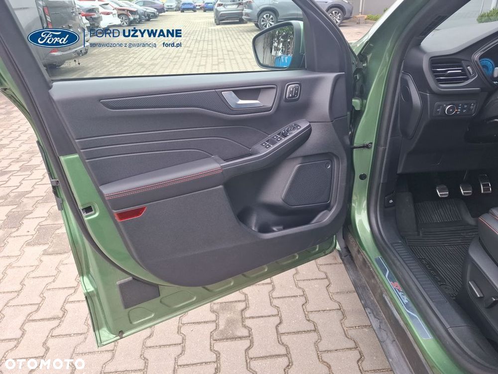 Ford Kuga - 24