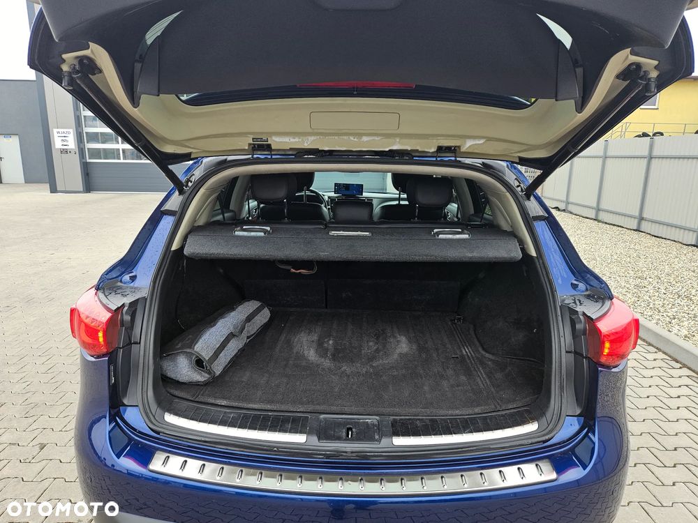 Infiniti QX70 3.7 AWD GT - 18