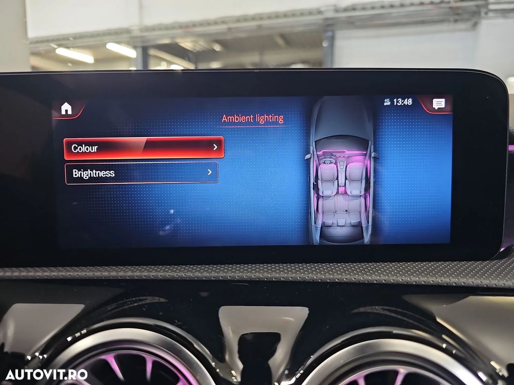 Mercedes-Benz A 200 Sedan 7G-DCT AMG Line - 22