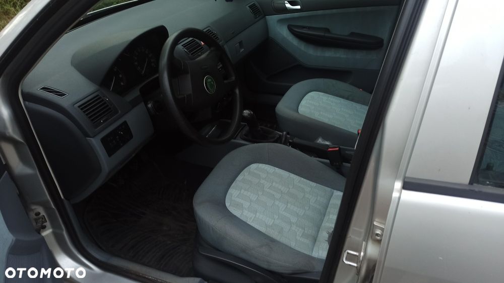 Skoda Fabia - 7