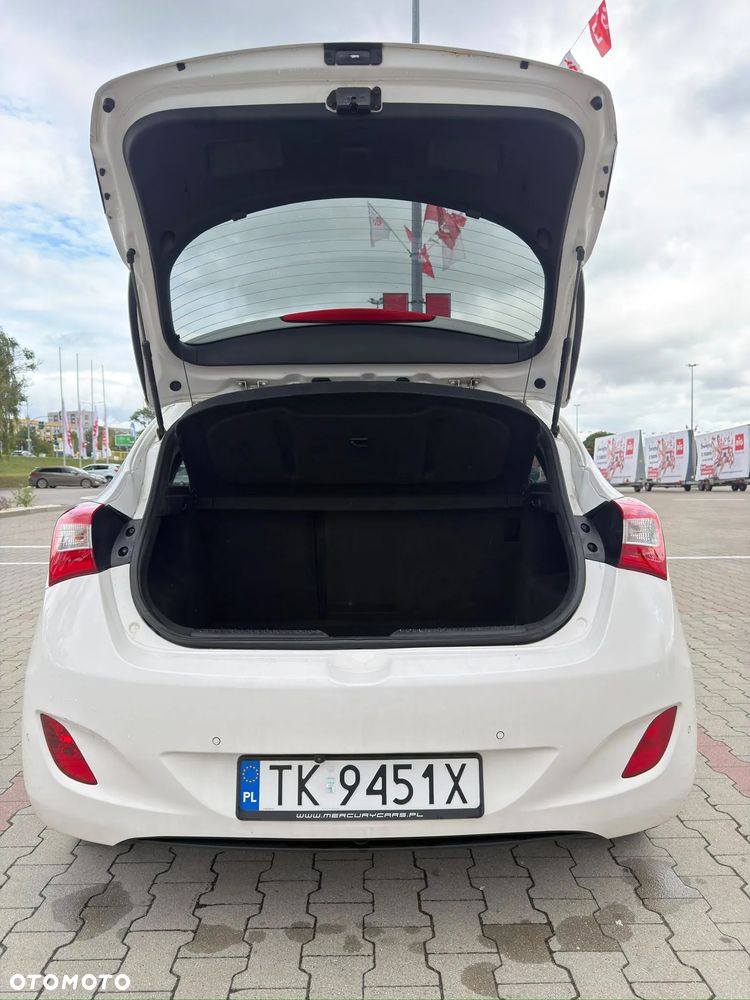 Hyundai i30 1.6 CRDi Style - 11