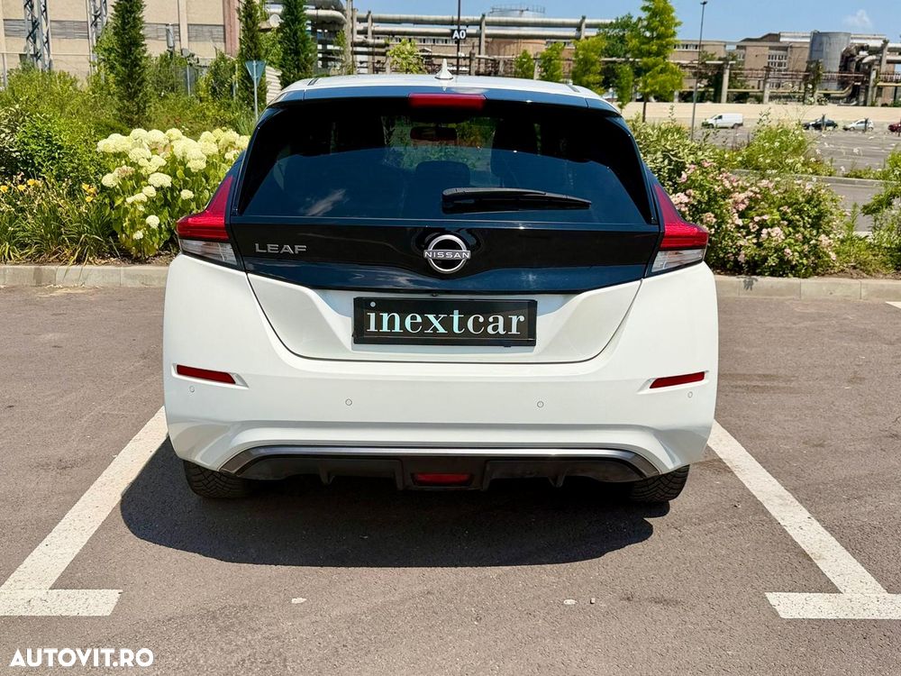 Nissan LEAF 62 kWh e+ N-Connecta - 13