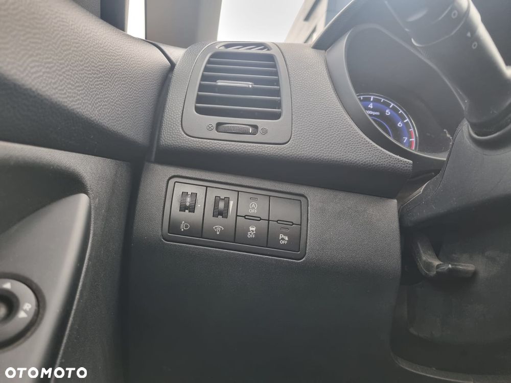 Hyundai ix20 1.6 BlueDrive Classic + - 8