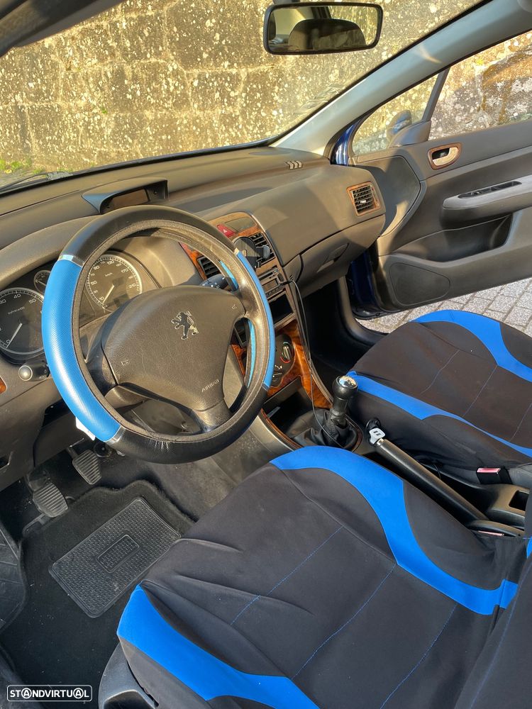 Peugeot 307 1.4 XR - 4