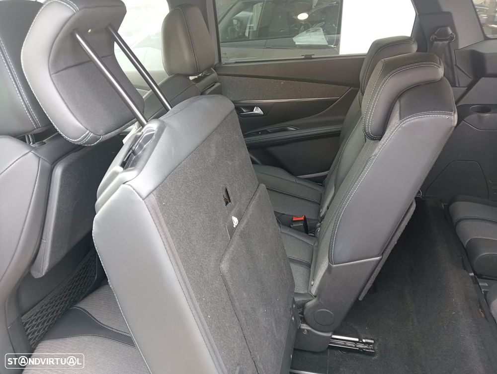 Peugeot 5008 1.2 PureTech Allure Pack EAT8 - 34